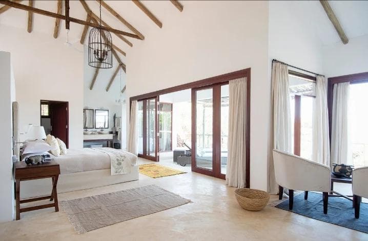 Manyara Mawe Mawe Lodge — image 1
